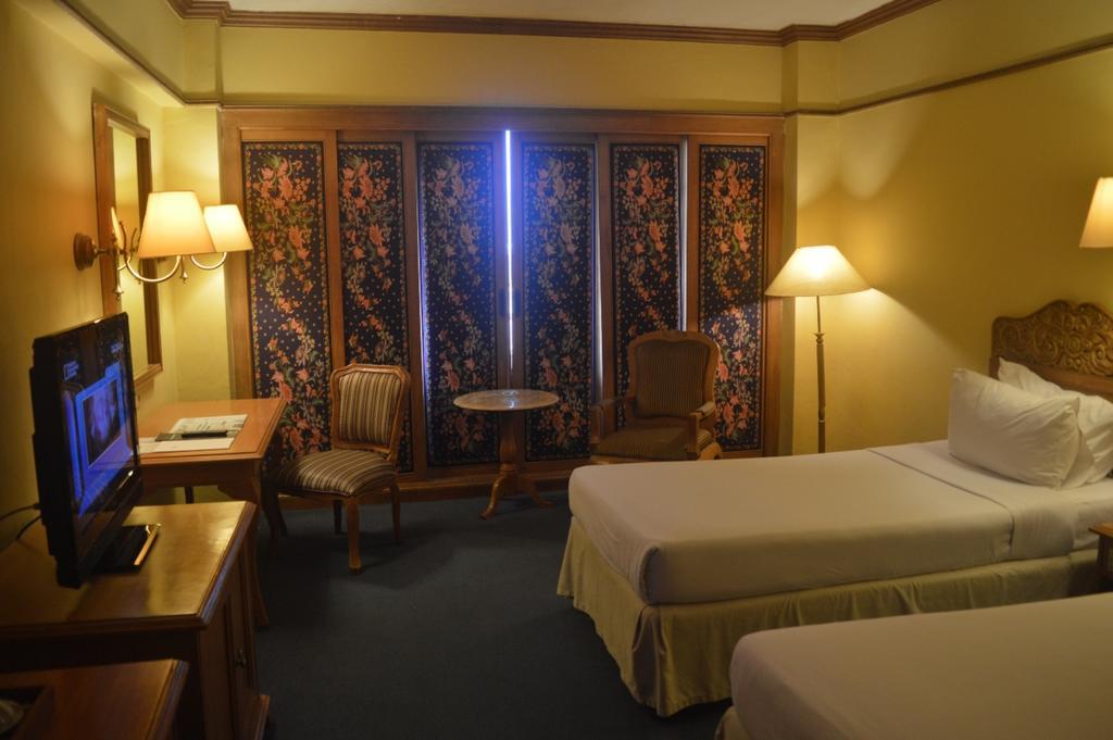 Hotel Mutiara Malioboro Yogyakarta Extérieur photo