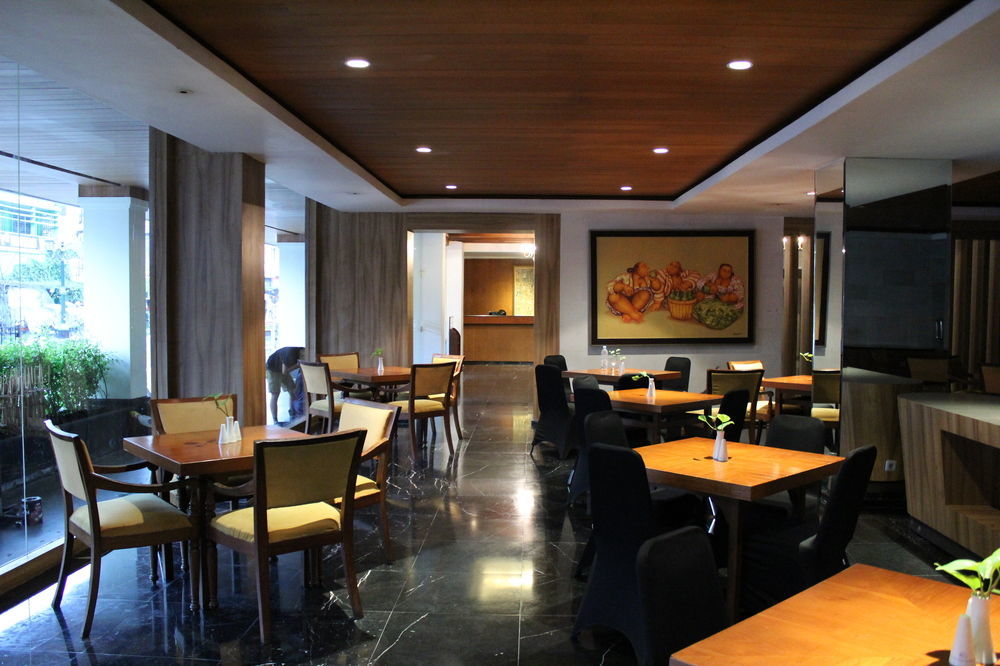 Hotel Mutiara Malioboro Yogyakarta Extérieur photo