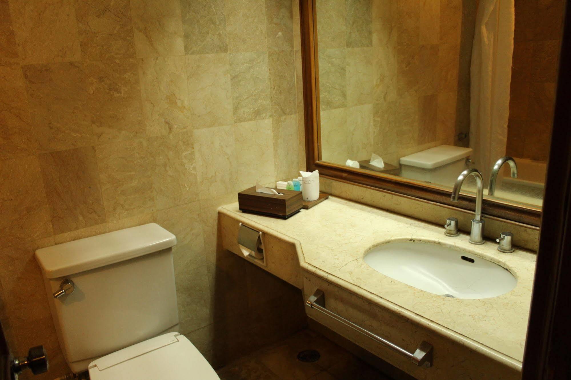 Hotel Mutiara Malioboro Yogyakarta Extérieur photo