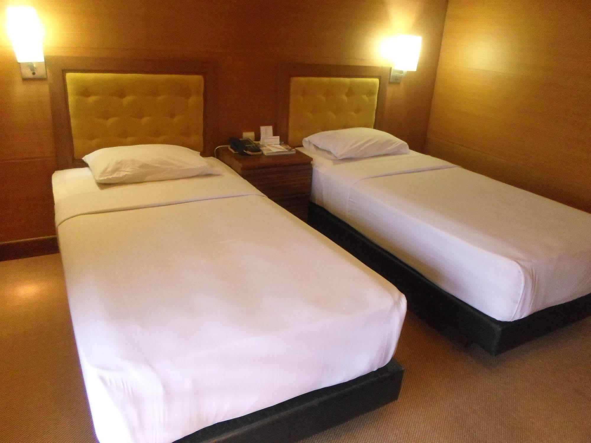 Hotel Mutiara Malioboro Yogyakarta Extérieur photo
