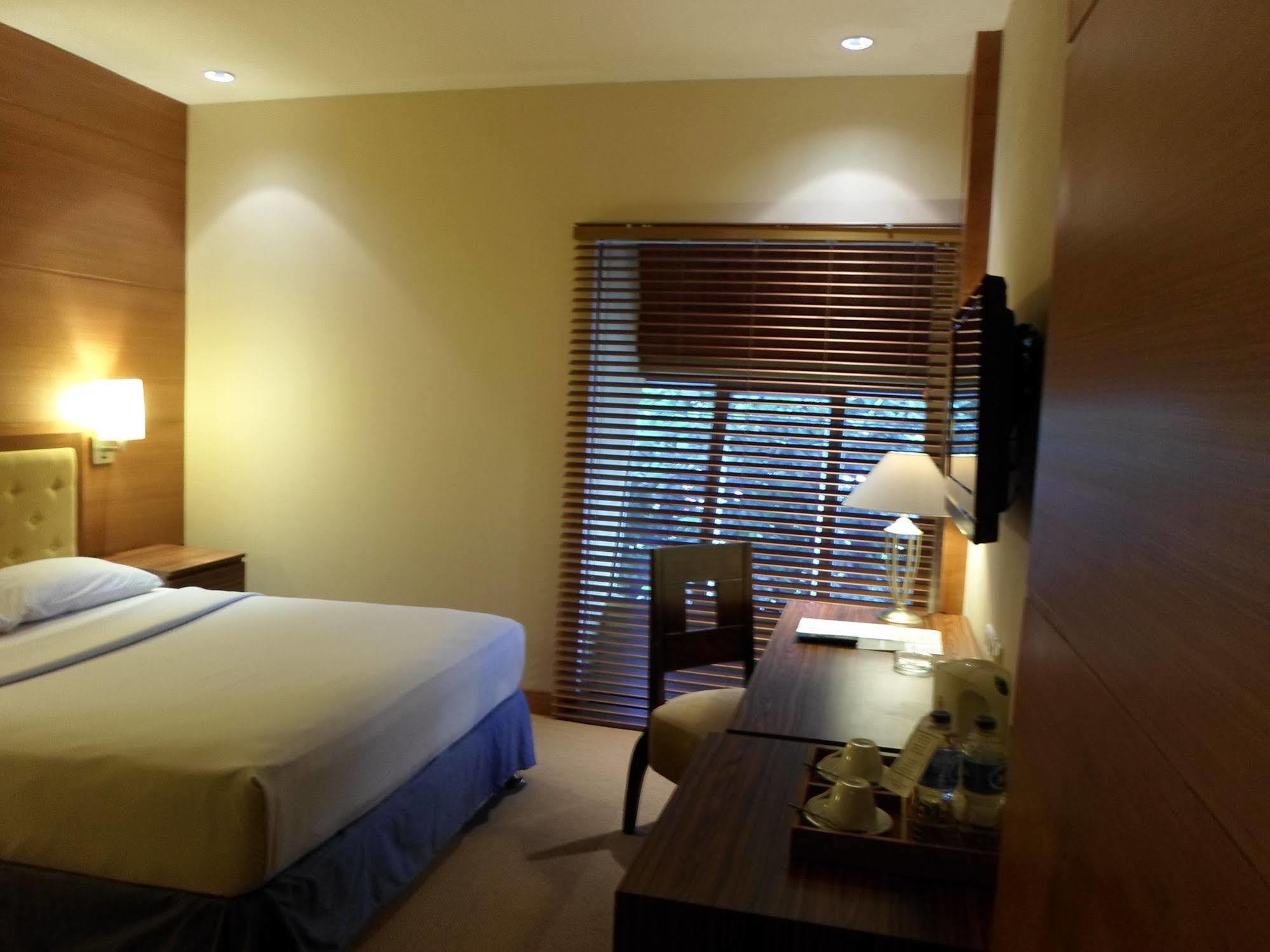 Hotel Mutiara Malioboro Yogyakarta Extérieur photo