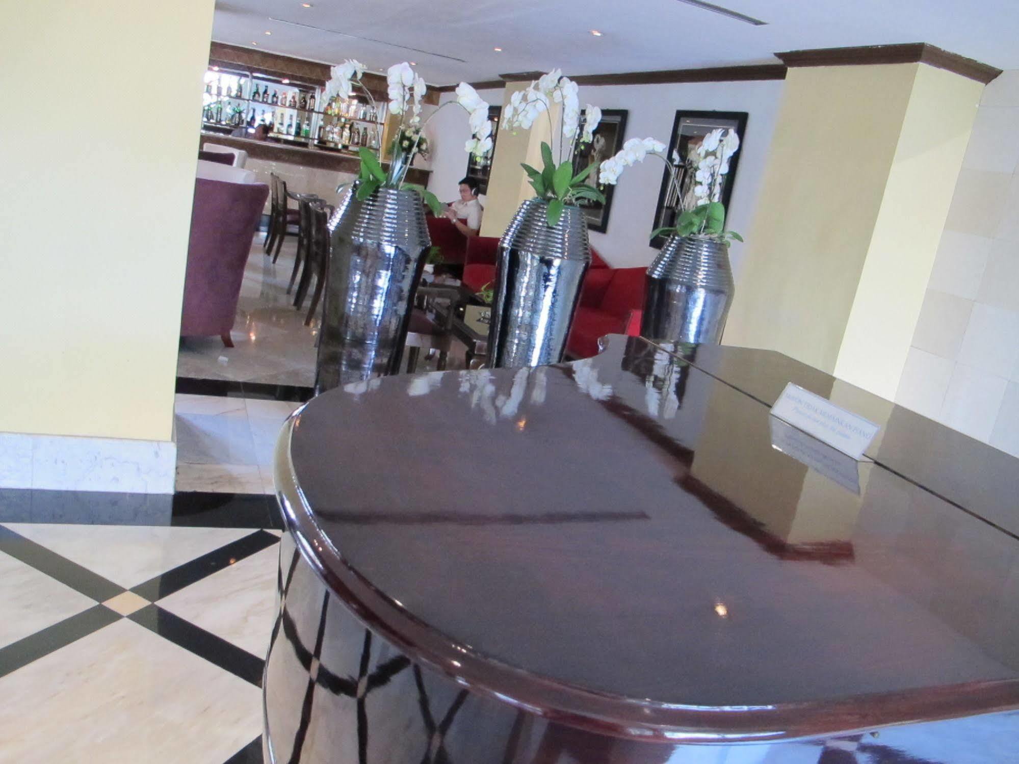 Hotel Mutiara Malioboro Yogyakarta Extérieur photo