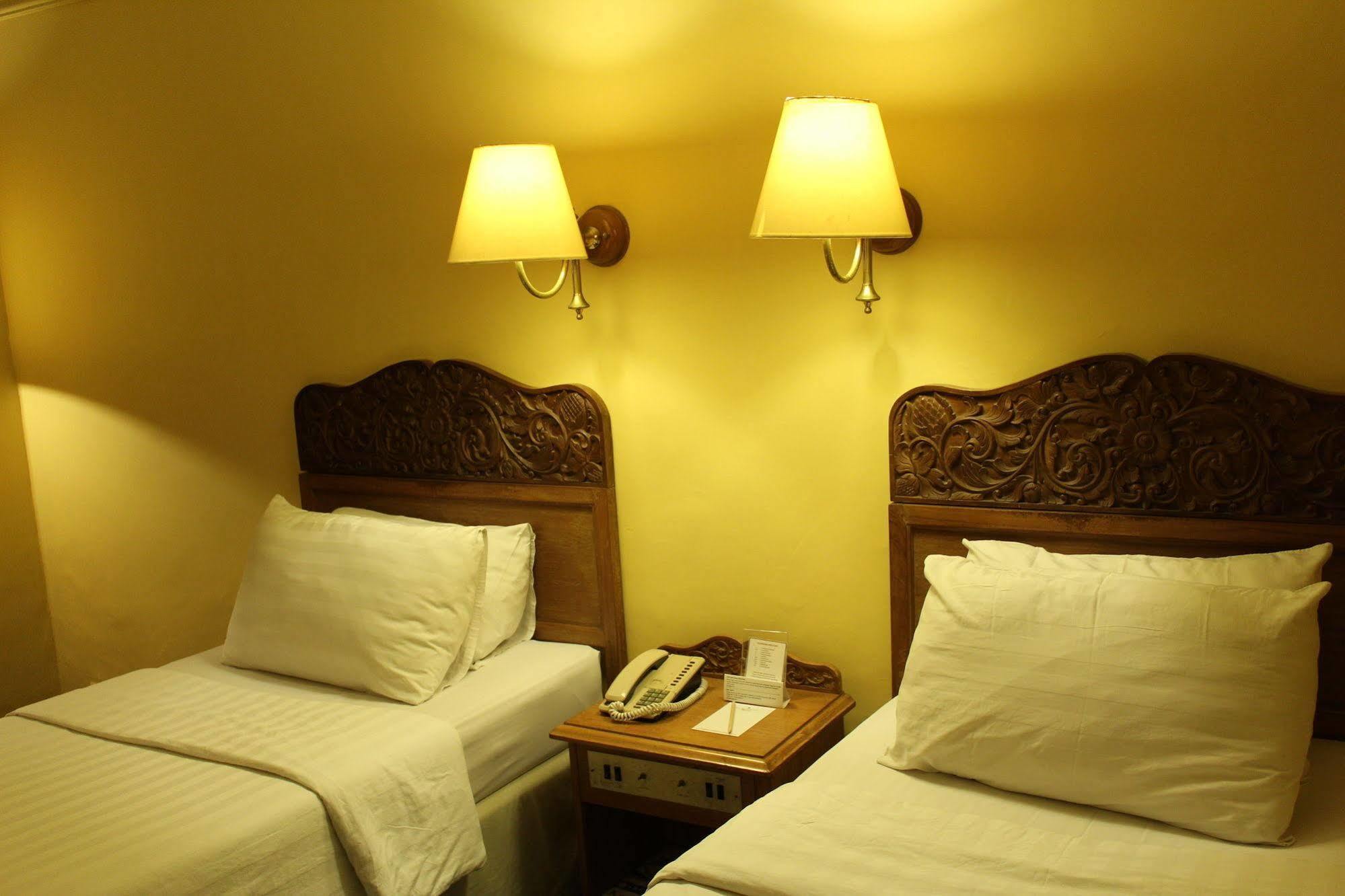 Hotel Mutiara Malioboro Yogyakarta Extérieur photo